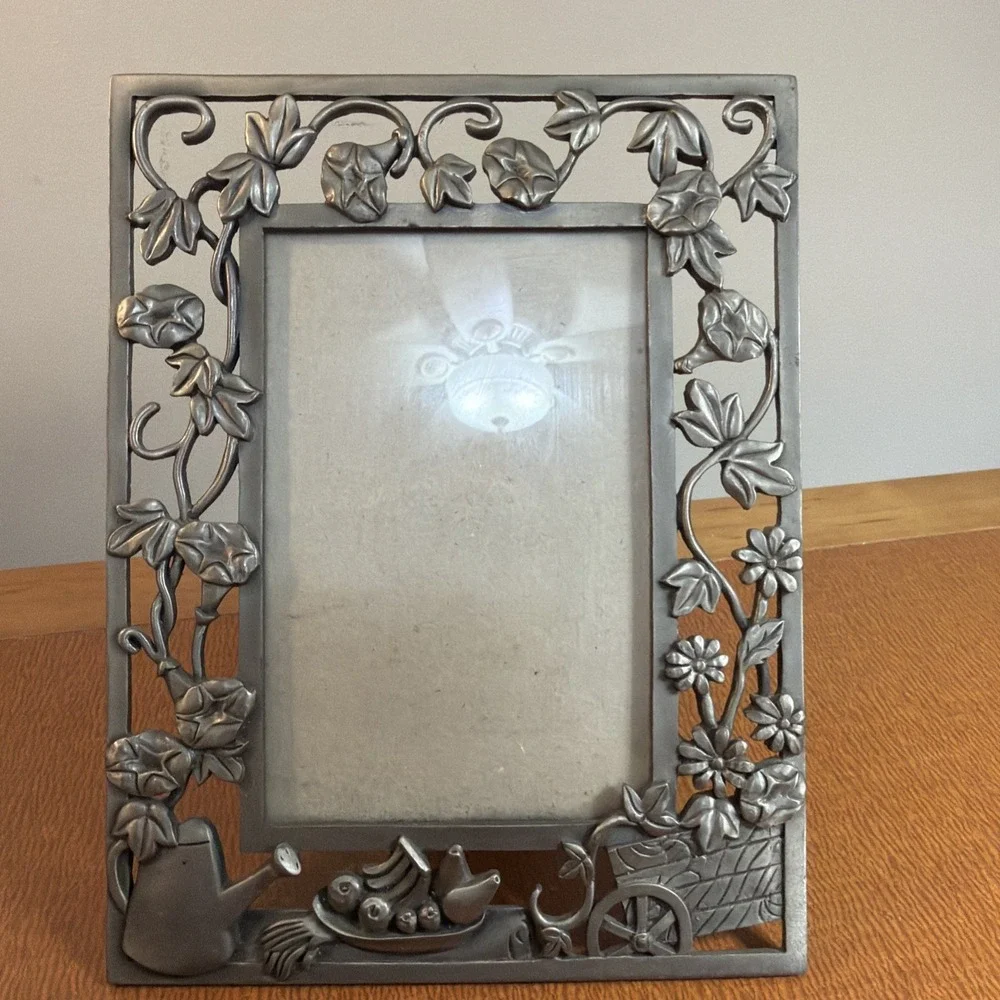 Pewter Ivy Garden Theme Photo Frame 4x6